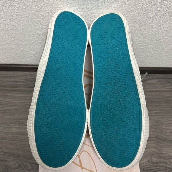 Blowfish Malibu Women's Fruit Lace Up Sneaker - Picture 7 of 7